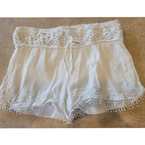 Rue 21 White floral shorts.